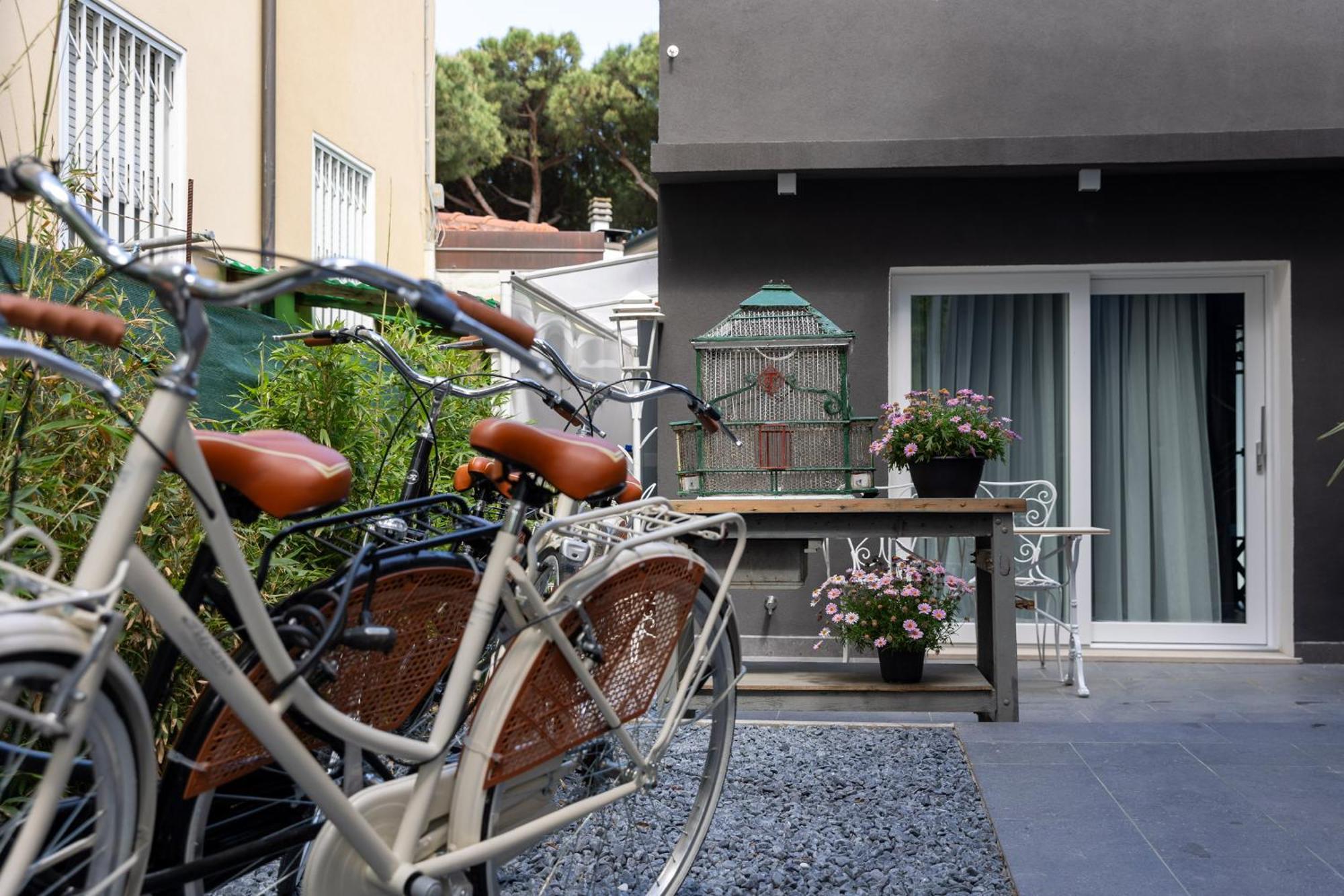 Villa Monti Suites&Aparts Cesenatico Buitenkant foto
